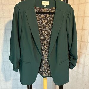 Skies Are Blue Women's Green Blazer